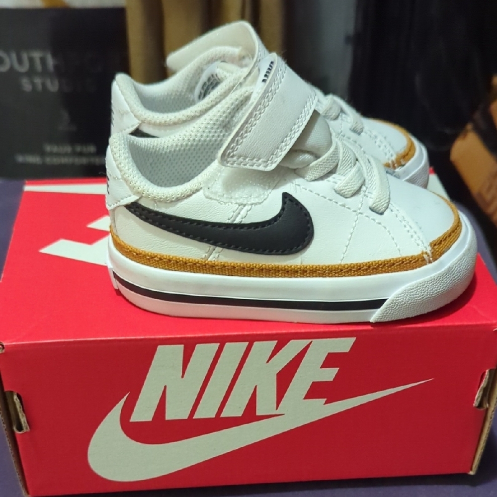 Nike Kids White and Tan Sneakers